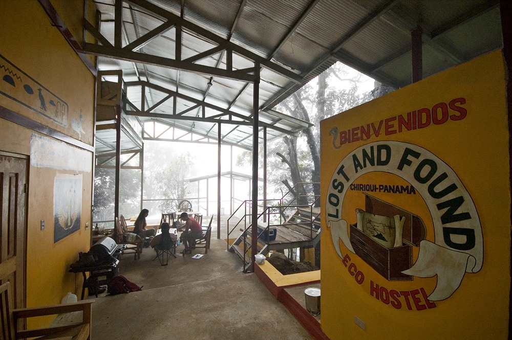 Lost & Found Hostel & Cafe | Colombo, Sri Lanka 3