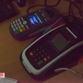 Paying with the Korean is possible at only a few places, such as this restaurant. <a href="https://www.facebook.com/dprk360/photos/a.238142196309616.1073741845.211159445674558/238142266309609/?type=3&theater" target="_blank">Original photo</a> North Korean credit card